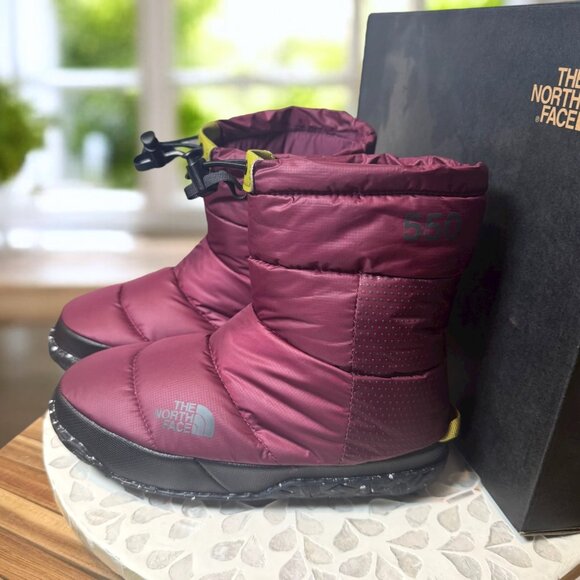 The North Face Nuptse Après Boot Women’s 5 Boysenberry TNF 550 Down Insulated Wi - Picture 3 of 11